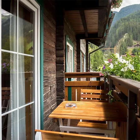 Guest house Enzian Sankt Jakob in Defereggen